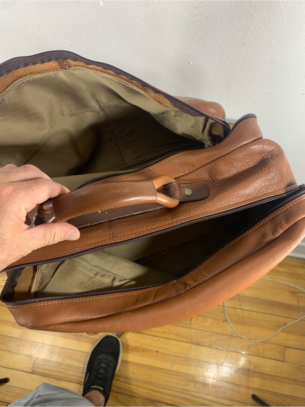 Vintage 70s Bugatti sports travel weekender Unisex leather bag - Picture 13 of 13